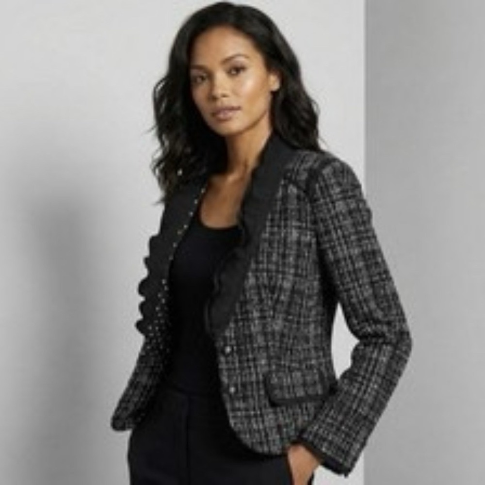 White House/Black Market Black White Ruffle Trim Tweed Blazer Size 6 $158